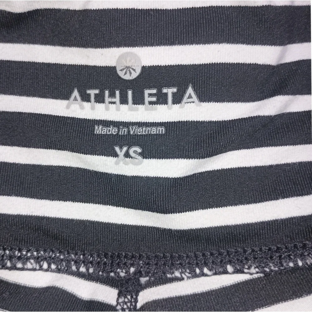 Athleta‎ Stripes Chaturanga Capri Leggings SKU530